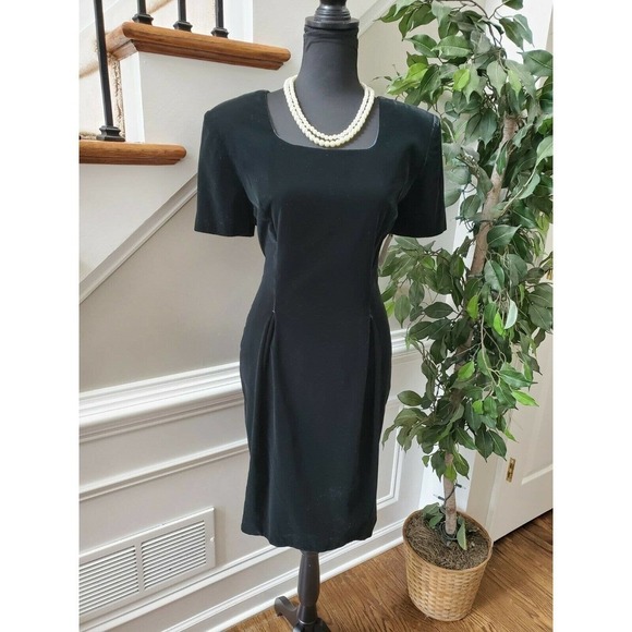 Vintage London Green Acetate & Rayon Short Sleeve Knee Length Dress - Picture 1 of 6